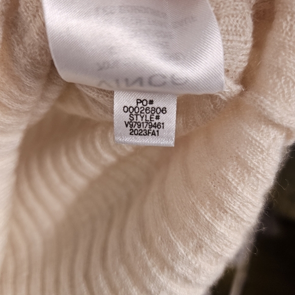 Vince Ribbed Button Front Cashmere & Silk Blend Polo Shirt NWT - Picture 8 of 9